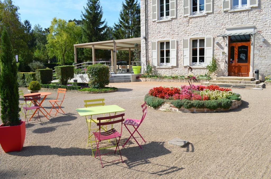 La Marande Hotell Montbellet Exteriör bild